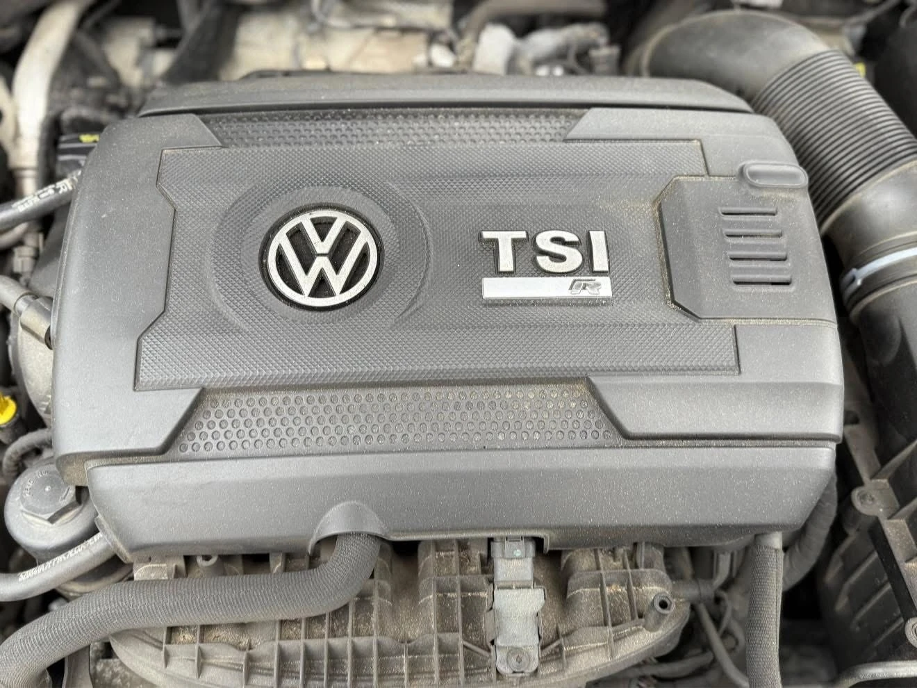 VW Golf 7 R / 300 hp / Manual / SWISS / Full History / Гар 2015, снимка 11