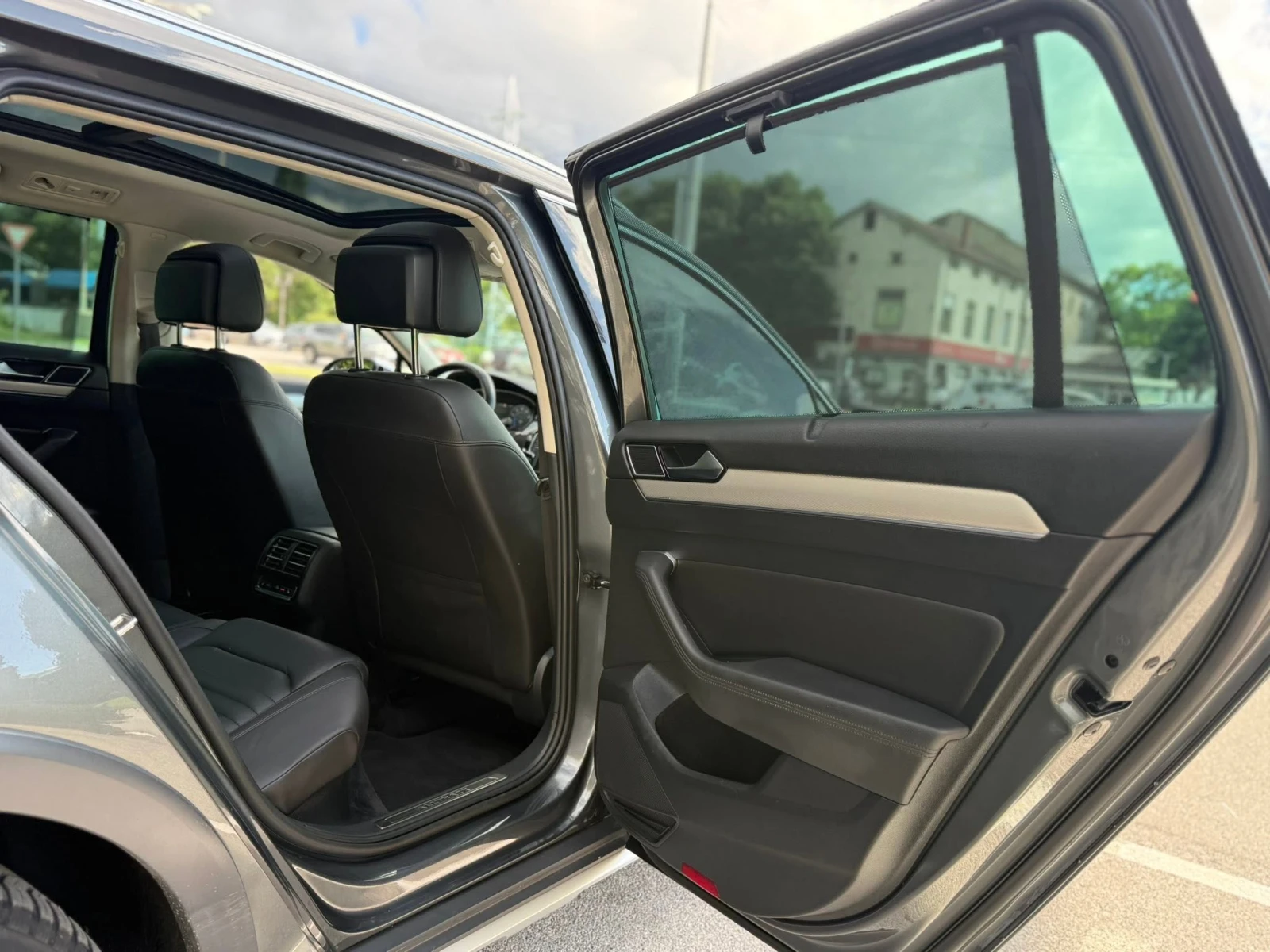 VW Passat 2.0 TSI CH 4x4 2016, снимка 12