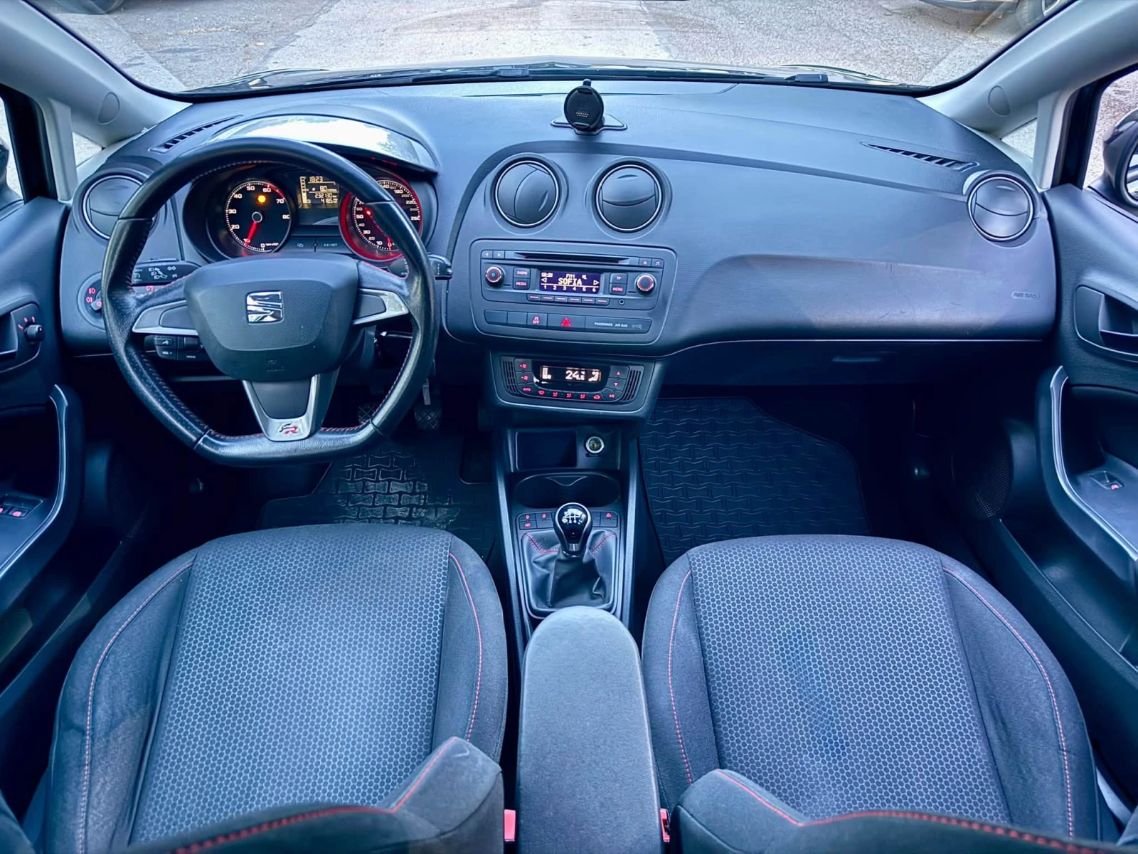 Seat Ibiza FR 2015, снимка 10