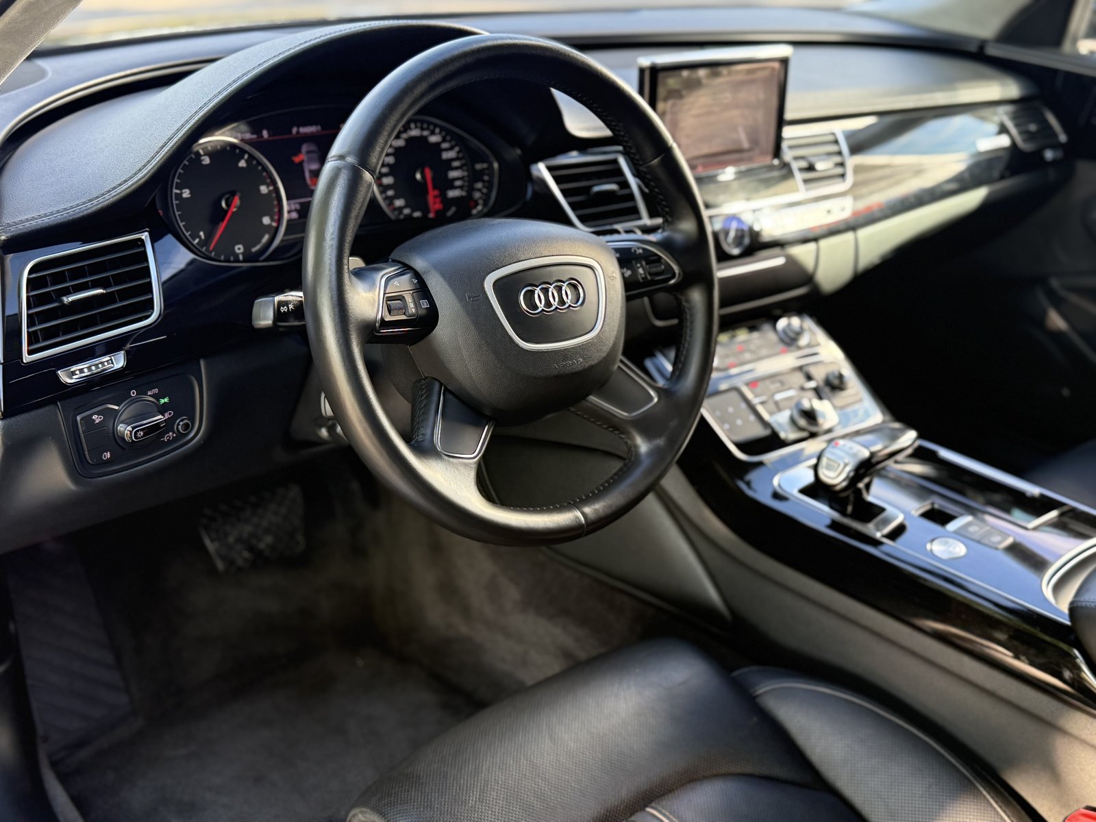 Audi A8 4.2 TDI, снимка 12